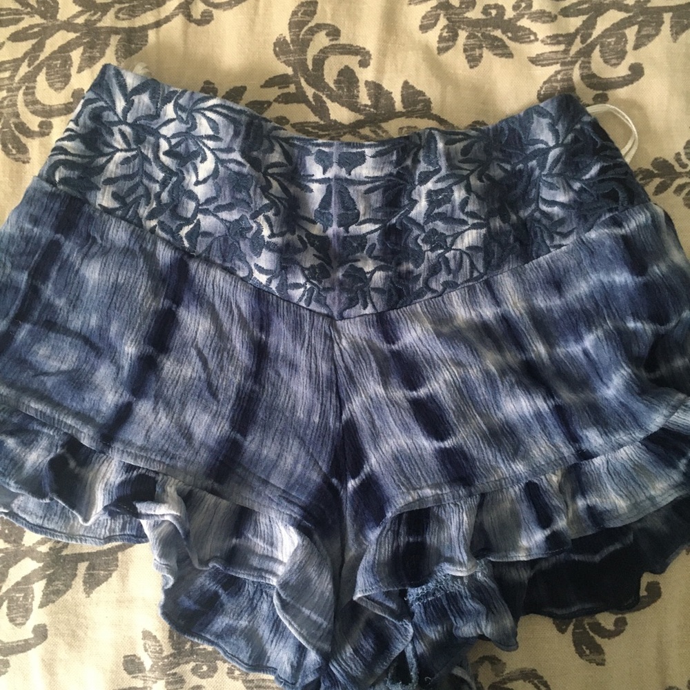 Flowy tie dye shorts